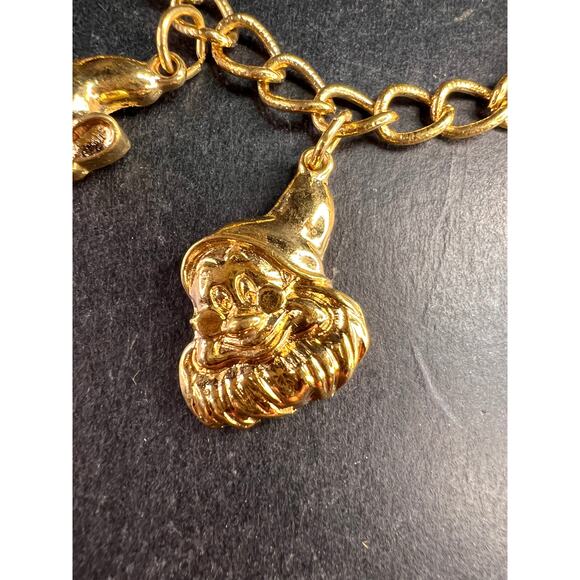 Vintage Disney Seven Dwarfs Gold Tone Charm Bracelet 6.5” - Picture 10 of 16